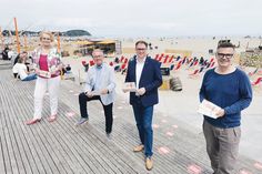 Die Macher des „Kultursommers“ beim Auftakt in Travemünde (v.l.n.r.): Senatorin für Kultur und Bildung Monika Frank, Stadtpräsident Klaus Puschaddel, Bürgermeister Jan Lindenau und LTM-Geschäftsführer Christian Martin Lukas.