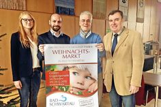 Präsentierten die Werbelinie: Bad Schwartaus Bürgermeister Gerd Schuberth (v.r.),  Gerd Radisch (Steuerungsgruppe Stadtmanagement), Iwailo Nikolov und Clara Sachers, (Herzgold).  Foto: ews group