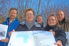 Carsten Burggraf, Hanna Kirschnick-Schmidt, Lea Pietsch, Jutta Schulz und Wolfgang Gallinat (v.li.) präsentierten die Naturerlebniskarte.