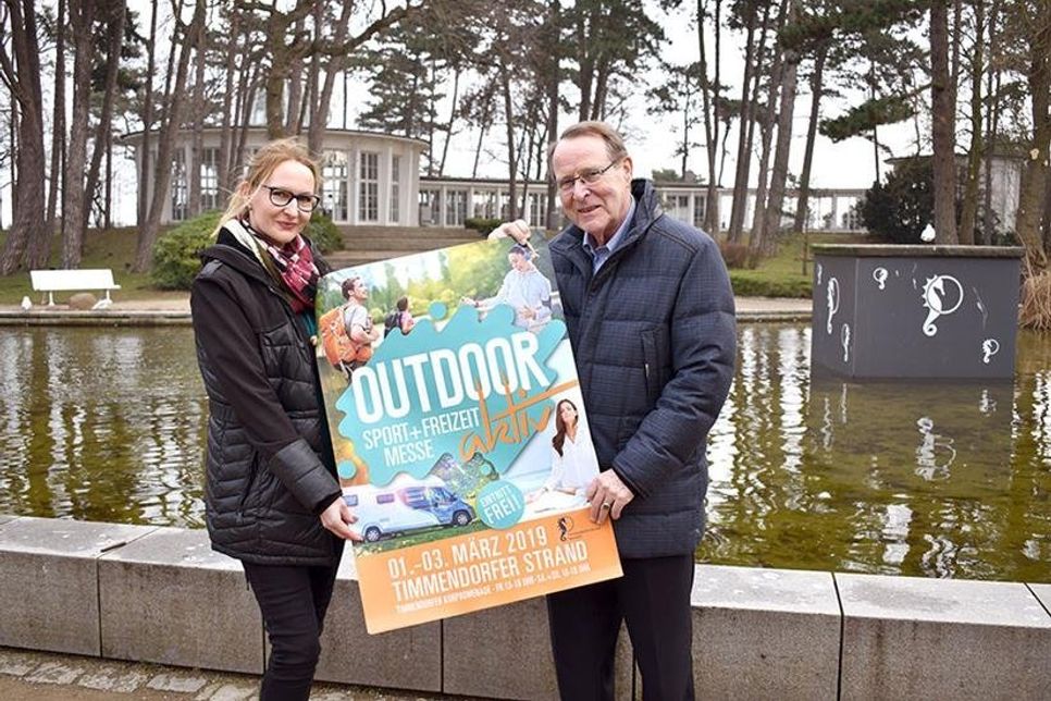 Tereza Hartkop und Heinz Hinrichsen von der „Messe &amp;amp; Event GmbH“ freuen sich auf die Premiere der Sport- und Freizeitmesse „Outdoor Aktiv“ im Zentrum von Timmendorfer Strand. (Foto: René Kleinschmidt)