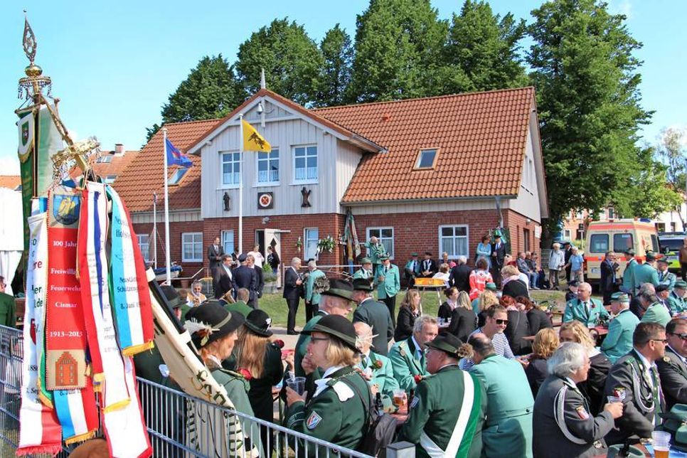 Erfrischungsstopp am Netztrockenplatz.