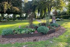 Der „Schmetterlingsgarten“ ist das neue Areal für Urnen- und Erdbestattungen.
