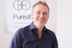 Dr. med. Dirk Heinichen empfängt seine Patientinnen und Patienten mit Erfahrung, norddeutscher Bodenständigkeit und dem Anspruch auf Natürlichkeit. (Fotos: Loewe)