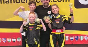 Julian Aumer,  Amelie Hinterleutner (vorne v. lks.), Maximillian Aumer, Christopher Aumer (hinten v. lks.).