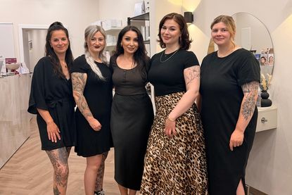 Inhaberin Marina Schlüter (Mitte) mit ihrem Team (v. lks.) Vivien Becker, Julia Nopper,  Lisann Welker und Melanie Hertwig.