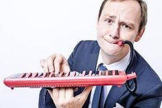 Christoph Reuter hat 2015 den Kleinkunstpreis die „Lüdenscheider Lüsterklemme“ gewonnen und den Thüringer Kleinkunstpreis 2017.