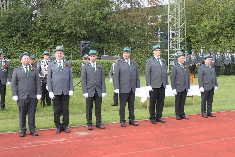 Vereidigung der Rekruten unter der Vogelstange.