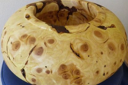 Holzgefäß von Werner Zangel.