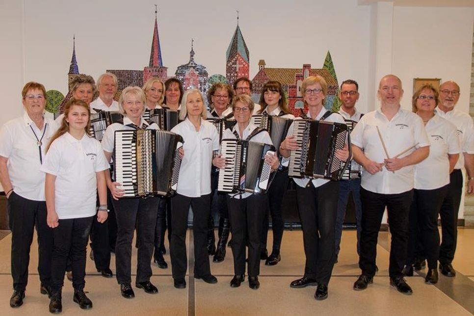 Die Ostseekrabben im Dezember 2019 nach ihrem beliebten Adventskonzert in der Jacob-Lienau-Schule (Foto: Henning Beck).