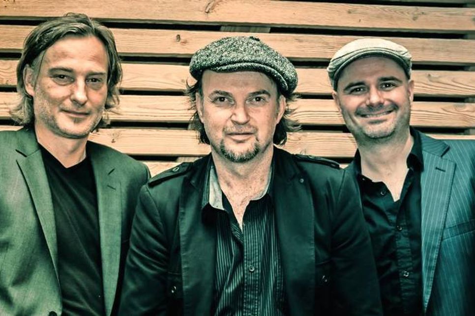 „Café du Soul“ geben in Akustikbesetzung ihr musikalisches Debüt in Kellenhusen.