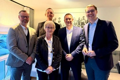 Stefan Schwardt, Angelika Studtmann, Simon Ruge, Roland Stammer und Sebastian Schmidt (v. lks.).