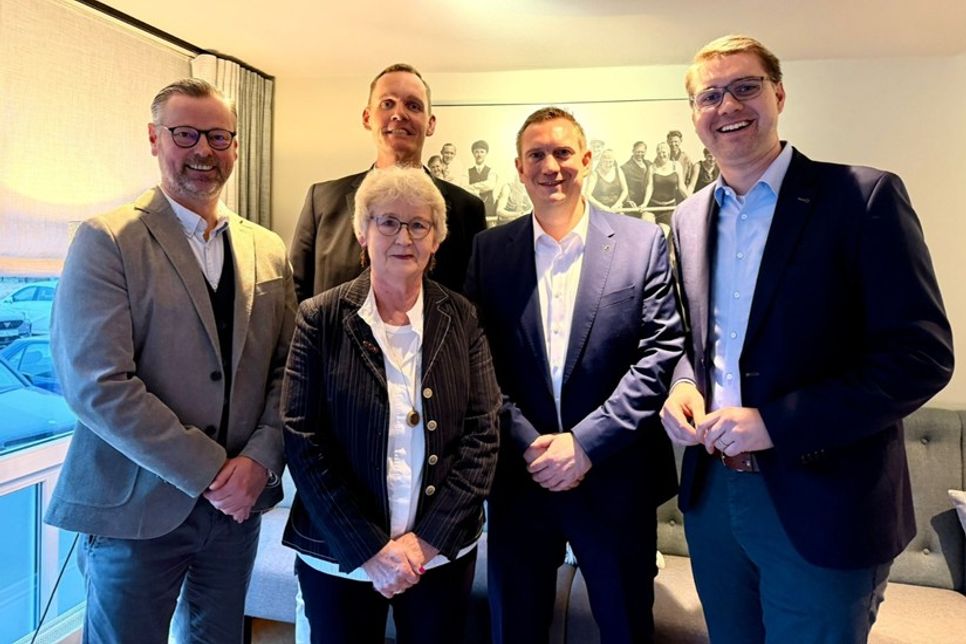 Stefan Schwardt, Angelika Studtmann, Simon Ruge, Roland Stammer und Sebastian Schmidt (v. lks.).