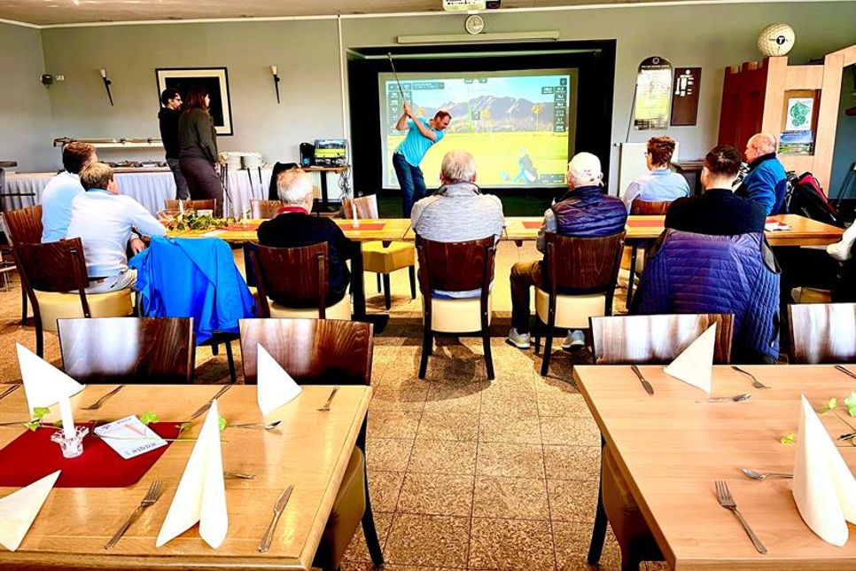 Golfturnier im Restaurant „Eagle“.