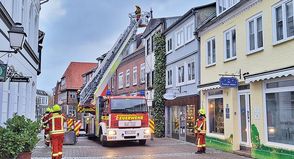 Die aktuelle Drehleiter der Preetzer Feuerwehr hat bereits 20 Jahre auf dem Buckel und kommt häufig zum Einsatz.