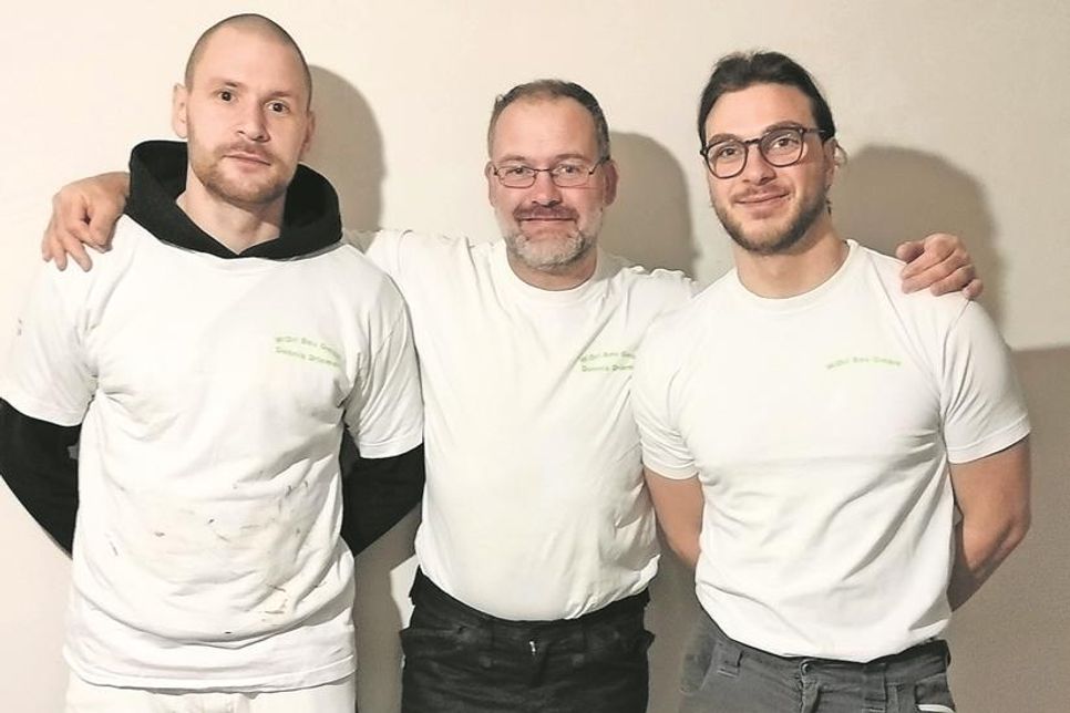 Dennis Driemel (Mi.) und sein Team machen keine Kompromisse: „Ihren Traum setzen wir um!“