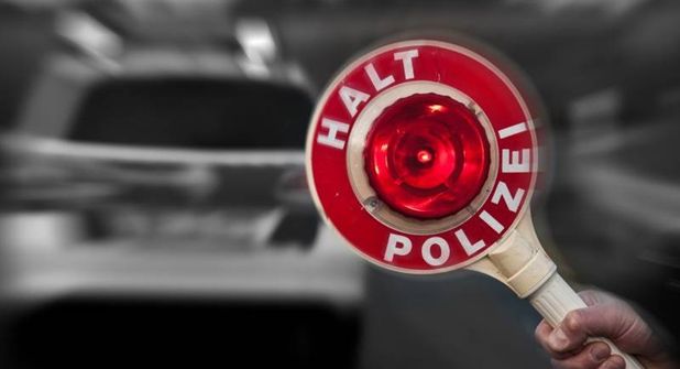 Flucht vor Polizeikontrolle endet im Waldgebiet zwischen Klingberg und Gleschendorf