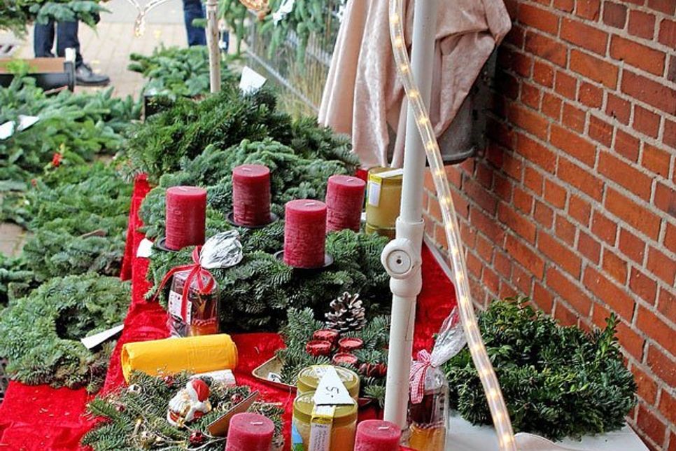Adventsgestecke für die Vorweihnachtszeit.