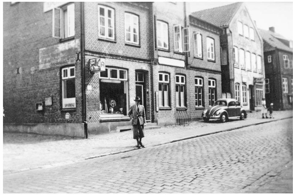 Der erste Standort der Löwen-Apotheke befand sich in der Schellhorner Straße 1. Heute befindet sich dort das China-Restaurant Chan.