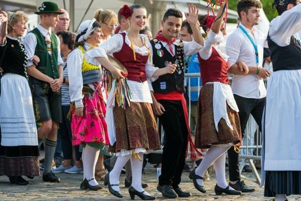 Alle teilnehmenden Gruppen werden privat in Neustädter Familien untergebracht.