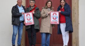 Nehmen am Protesttag der Apotheken teil (v. lks.): Dr. Ralf Stolley (Seestern Apotheke), Sigrid Hering (Markt-Apotheke), Kamila Andresen (Baltic Apotheke) und Ann-Christin Strehmel (Alte Stadt-Apotheke).