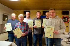 Die für 50- und 65-jährige Vereinsmitgliedschaft geehrten Mitglieder.