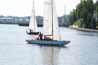 Ein Hingucker in der Lübecker Bucht: Die klassischen Segelyachten konnten gut vom Jungfernstieg aus bei der Ein- und Ausfahrt beobachtet werden.