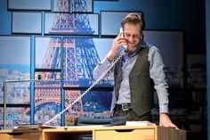 „Das Lächeln der Frauen“ mit Dietrich Dettmann am Telefon.