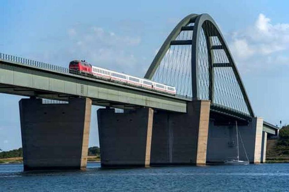Die Fehmarnsund-Brücke.