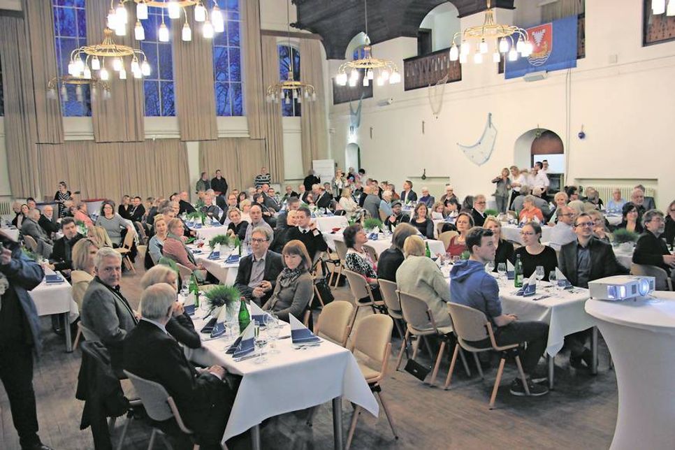Rund 150 Gäste genossen das 4. Kulturdinner im Festsaal der Ameos Klinik.