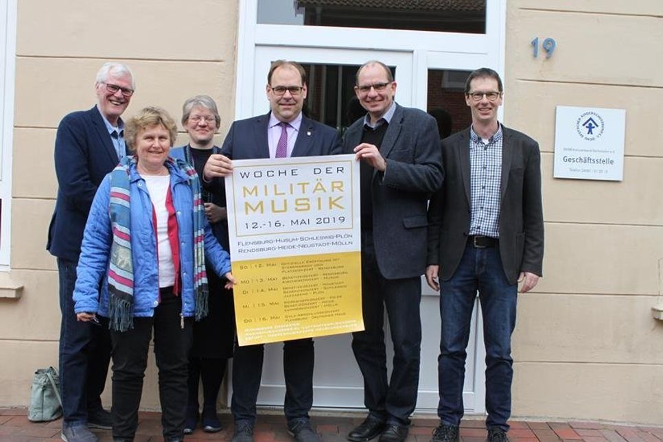 Uwe Muchow, Mechtild Piechulla, Carola Bensel, Mirko Spieckermann, Martin Liegmann und Henning Reimann (v. lks.)