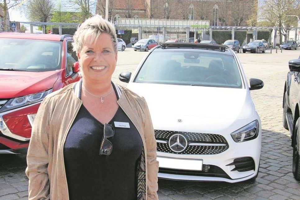 „Wir sind eine kleine nette Autofamilie“, betont Gaby Strege Mercedes-Benz Süverkrüp+Ahrendt.
