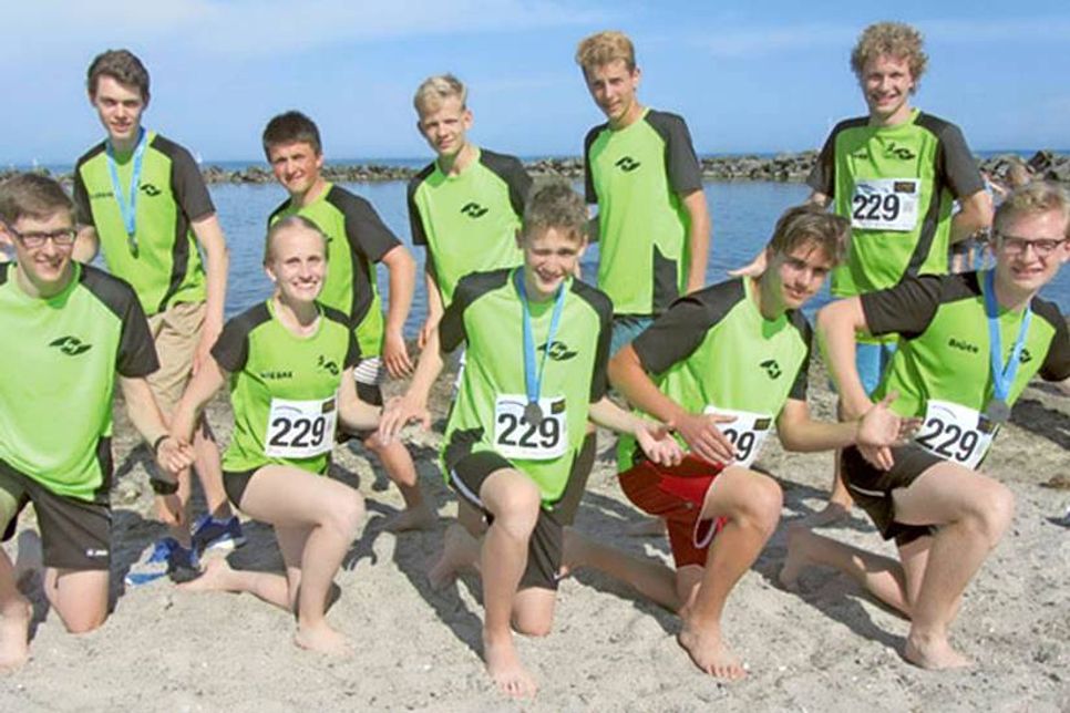 In der Staffelreihenfolge: Oben von rechts: Janne Oeverdiek, Vincent Tassotto, Christian Lunau, Doron Michalski, Laurenz Günner; Unten von links: Magnus Albert, Wiebke Frank, Malte Tammen, Andreas Martel, Jasper Volkmann.