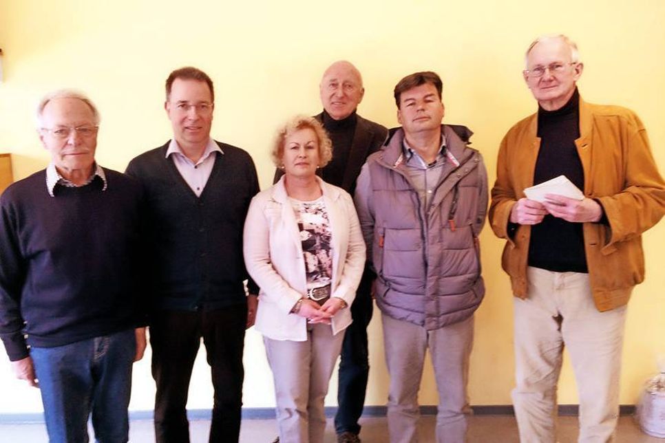 Rudolf Gundermann (Kassenprüfer), Hans-Jürgen Bentfeld (Kassenwart), Birgit Arndt (2. Vorsitzende), Jens H. Johannsen (1. Vorsitzender), Thomas Buscher (Wegewart), Hanns-Christian Meyn (Kassenprüfer).