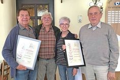 Hermann Forster, Benno Behrend, Ute Modrow und Klaus Waldhelm (v.l.) freuen sich über das Jubiläum.