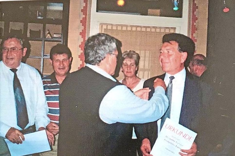 Ein Blick ins Fotoalbum: Beim Jubiläum wurde auch an alte Feierlichkeiten erinnert.