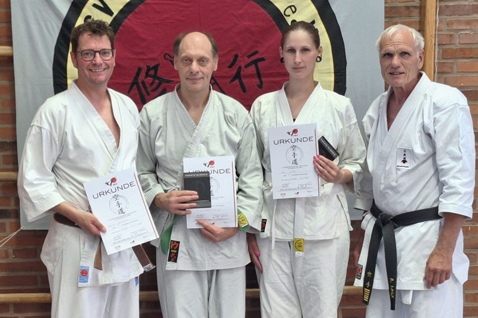 Marcus Jarszinski, Sven Langbehn, Alina Wilke und Trainer Andreas Laue (v. lks.).