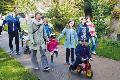 Groß und Klein beteiligten sich am Sponsorenlauf für den guten Zweck. Eine stolze Summe ist zusammengekommen.