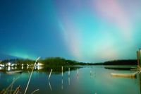 Ob mit oder ohne Polarlicht: Das Neustädter Binnenwasser ist immer ein beliebtes Fotomotiv.