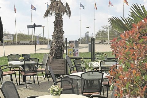 Im Ristorante, Pizzeria & Gran Café Italia in Pelzerhaken genießen Gäste originale italienische Küche mit Steinofenpizza, frischem Fisch und mediterranen Spezialitäten direkt an der Ostsee.