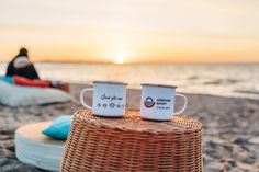 „Erster Kaffee des Tages“: Wecker stellen und zum Sonnenaufgang an den Strand.