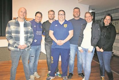 Der Vorstand des SC Cismar: Kassenwart Nicolas Fey, 2. Vorsitzender Kristian Schramm, Beisitzer Kai Konrad, Beisitzer Sascha Pretzel, 1. Vorsitzender Stefan Hagen, Schriftführerin Swantje Scheil und Beisitzerin Tanja Grote (v. lks.).