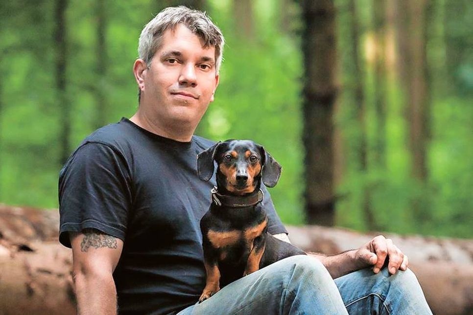 Normen Mrozinski spricht zum Thema Hundehaltung. Foto: VA/hfr