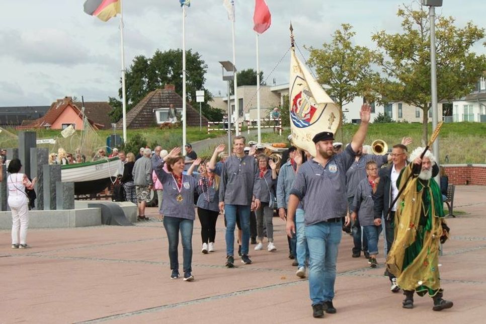 Einmarsch des Festumzuges auf den Nystedplatz.