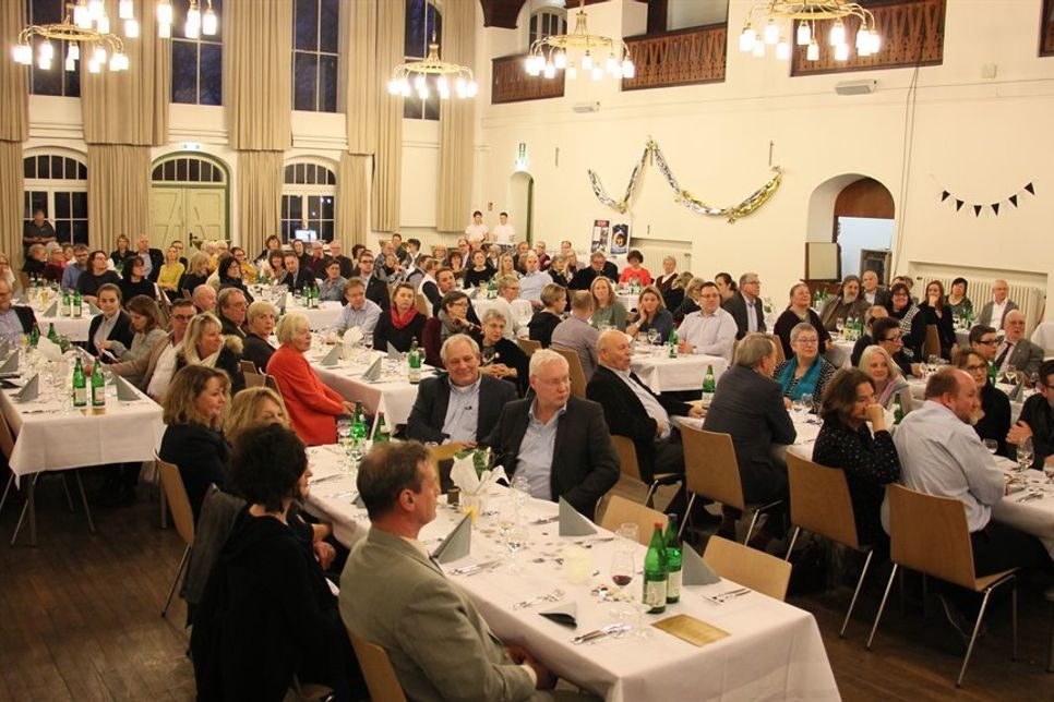 Februar: Das fünfte und letzte Kulturdinner vom Kinder- und Jugendnetzwerk begeistert Gäste und Organisatoren. 2020 wird diese Veranstaltung durch das neue Format „Kultur im Kino“ abgelöst.
