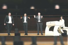 Die drei Tenöre Ricardo Marinello, Oscar Marin und Johannes Groß präsentieren zusammen mit Claudia Hirschfeld eine Hommage an Luciano Pavarotti, moderiert wird der Abend von Ulli Potofski.