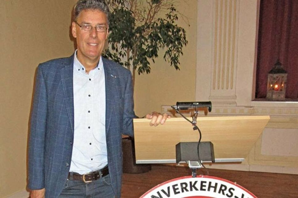 Der alte und neue Vorsitzende des Gewerbe- und Fremdenverkehrsvereins Schönberg: Knut Lindau führt das Amt bereits seit 20 Jahren aus