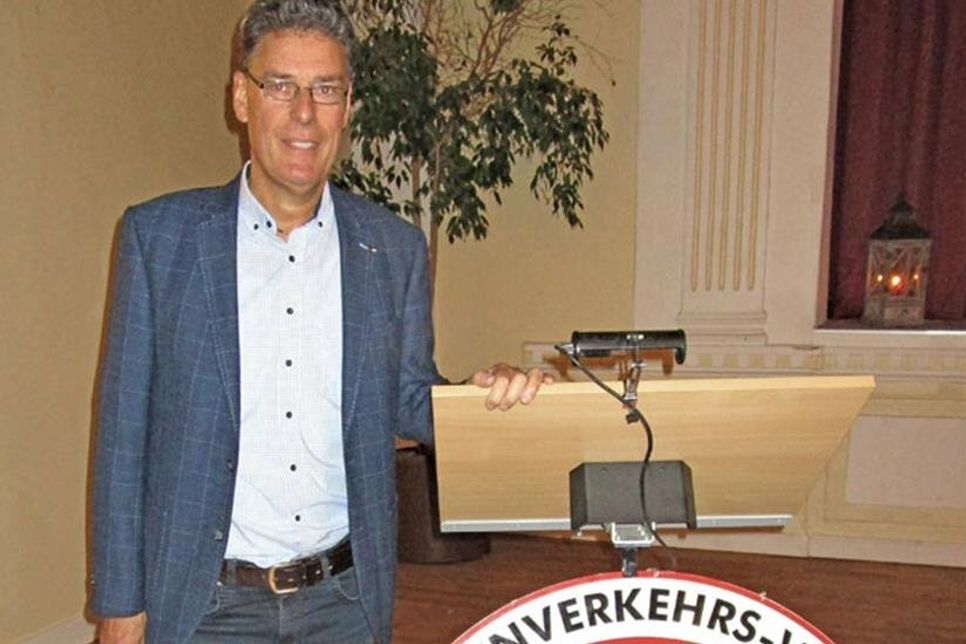 Der alte und neue Vorsitzende des Gewerbe- und Fremdenverkehrsvereins Schönberg: Knut Lindau führt das Amt bereits seit 20 Jahren aus