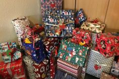 Der Kinderschutzbund verteilt die Päckchen kurz vor Weihnachten direkt an die Familien.