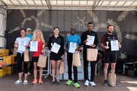 Die Gewinnerinnen und Gewinner des Halbmarathons, dem Herzstück des Grömitzer Sun-Runs. (Foto: Christian Lück)