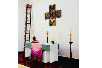 Um die Adventsleiter dreht sich der NDR-Radiogottesdienst am kommenden Sonntag.